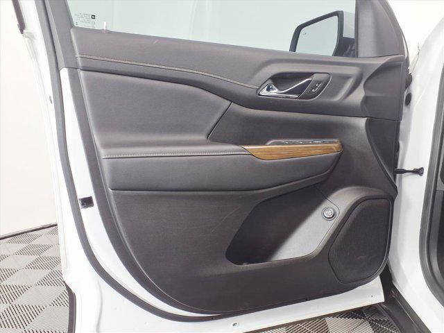 used 2023 GMC Acadia car, priced at $25,577