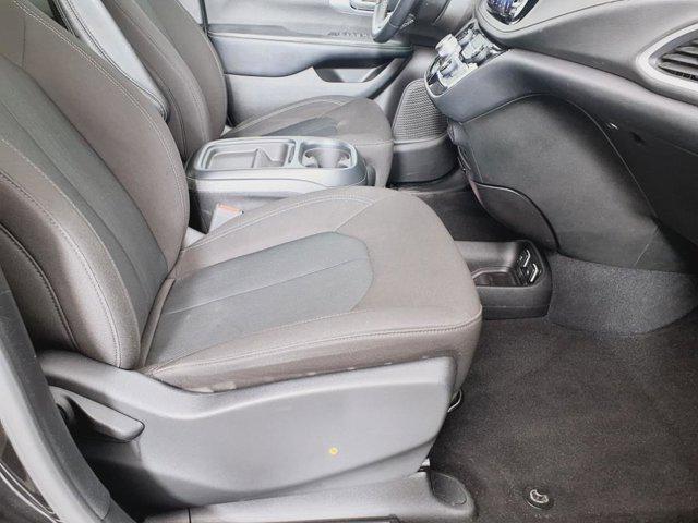 used 2021 Chrysler Pacifica car, priced at $21,446