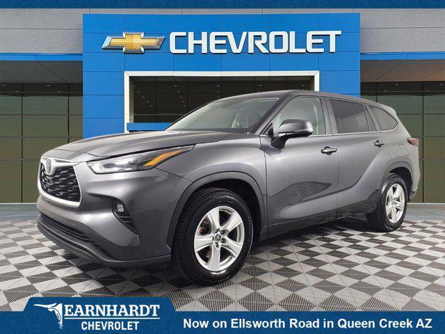 used 2024 Toyota Highlander car, priced at $29,977