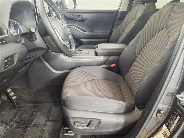 used 2024 Toyota Highlander car, priced at $29,977