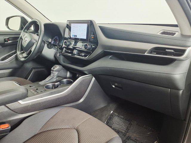 used 2024 Toyota Highlander car, priced at $29,977