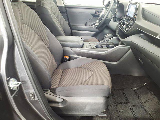 used 2024 Toyota Highlander car, priced at $29,977