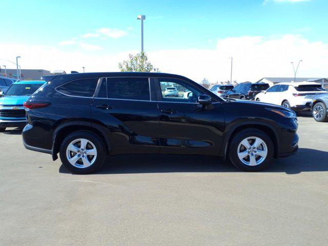 used 2024 Toyota Highlander car, priced at $36,887