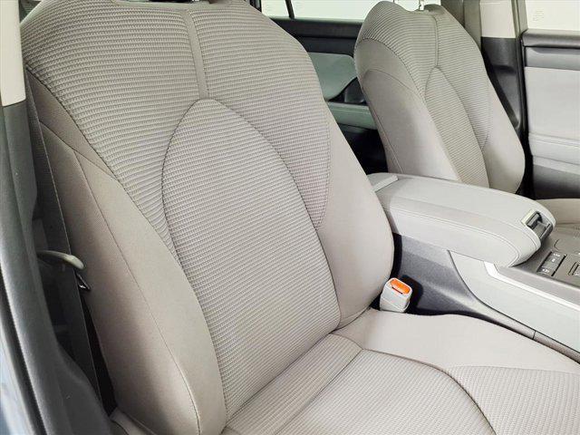 used 2022 Toyota Highlander car, priced at $21,677