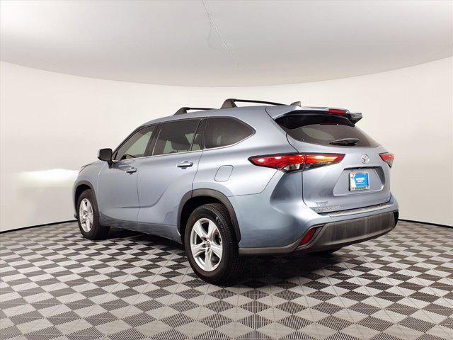 used 2022 Toyota Highlander car, priced at $21,677