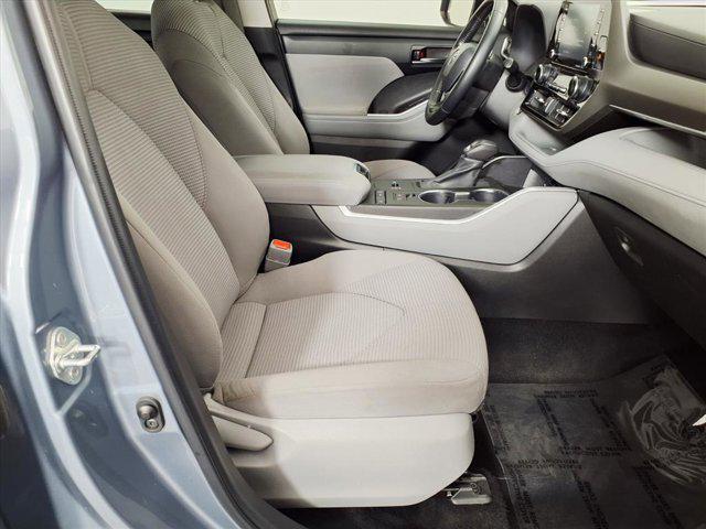 used 2022 Toyota Highlander car, priced at $21,677
