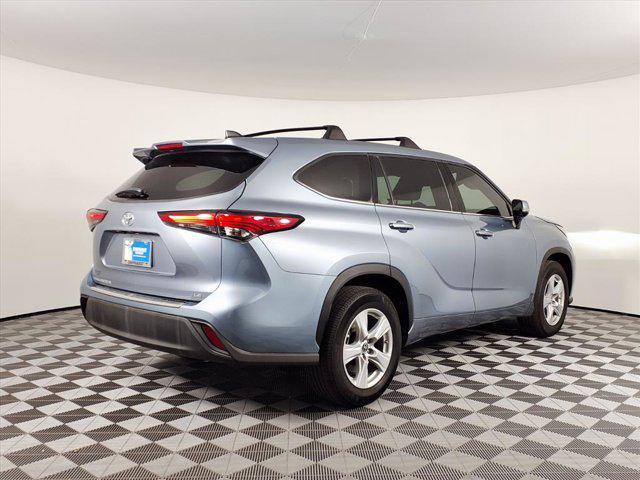 used 2022 Toyota Highlander car, priced at $21,677