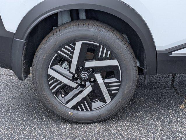 new 2025 Nissan Kicks car, priced at $23,627