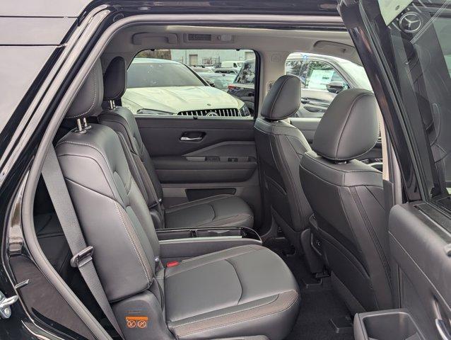new 2025 Nissan Pathfinder car, priced at $40,953