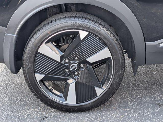 new 2025 Nissan Kicks car, priced at $28,398