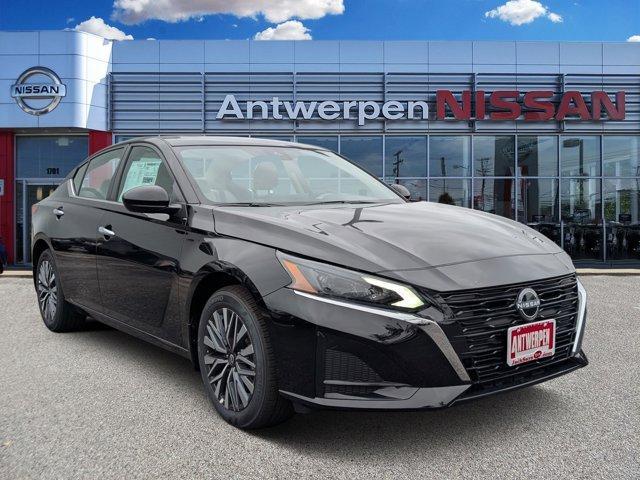 new 2025 Nissan Altima car, priced at $30,347