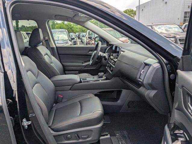 new 2025 Nissan Pathfinder car, priced at $37,561