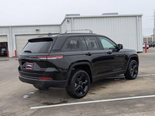 new 2025 Jeep Grand Cherokee car, priced at $39,528