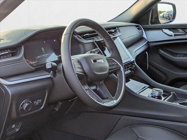 new 2025 Jeep Grand Cherokee car, priced at $38,209