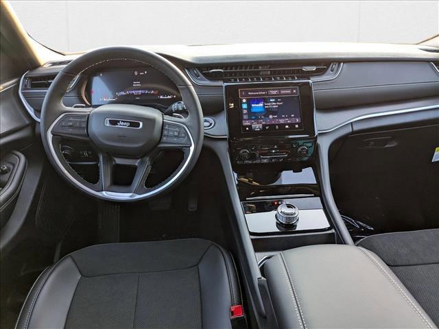 new 2025 Jeep Grand Cherokee car, priced at $38,209