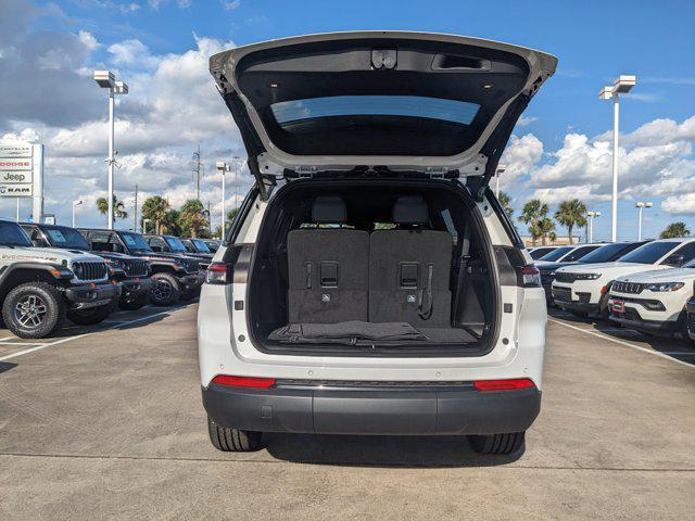 new 2024 Jeep Grand Cherokee car, priced at $39,851