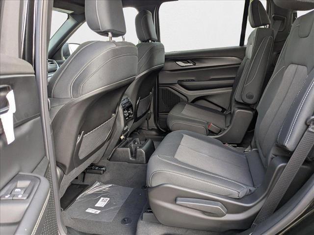 new 2025 Jeep Grand Cherokee car, priced at $34,775