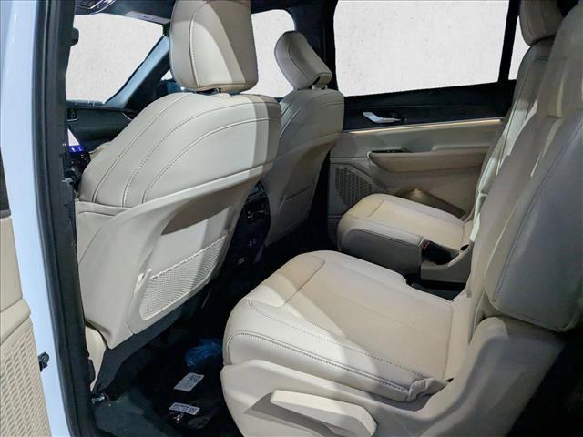 new 2025 Jeep Grand Cherokee car, priced at $44,810
