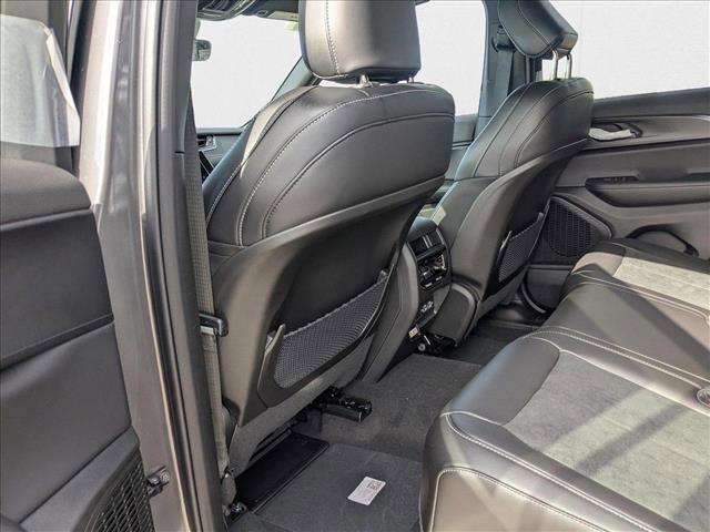 new 2025 Jeep Grand Cherokee car, priced at $36,571