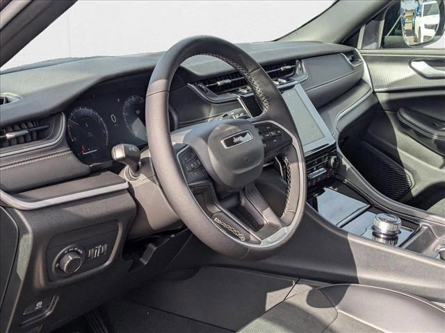 new 2025 Jeep Grand Cherokee car, priced at $36,571