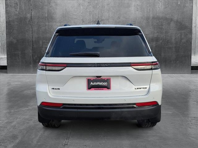 new 2025 Jeep Grand Cherokee car, priced at $47,599