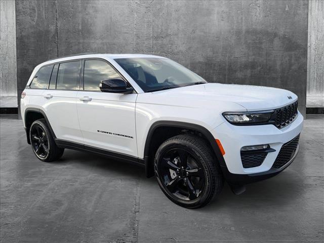 new 2025 Jeep Grand Cherokee car, priced at $47,599