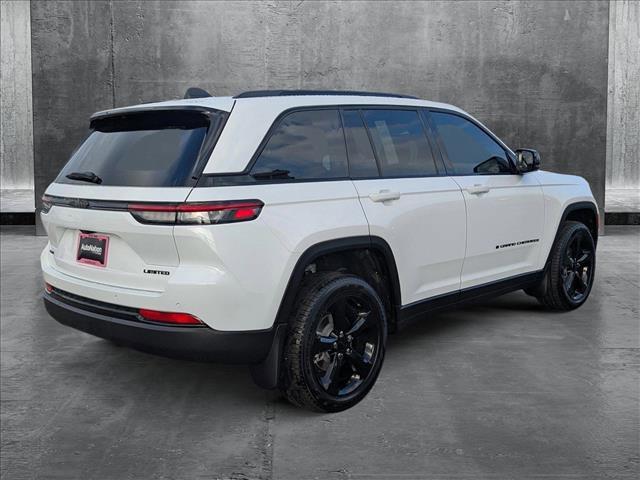 new 2025 Jeep Grand Cherokee car, priced at $47,599