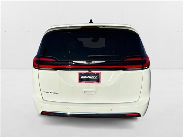 new 2026 Chrysler Pacifica car, priced at $39,441