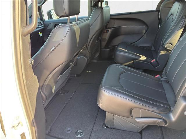 new 2026 Chrysler Pacifica car, priced at $39,441