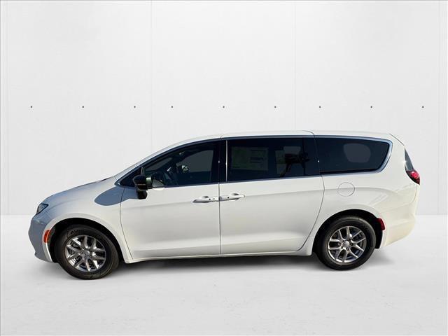 new 2026 Chrysler Pacifica car, priced at $39,441