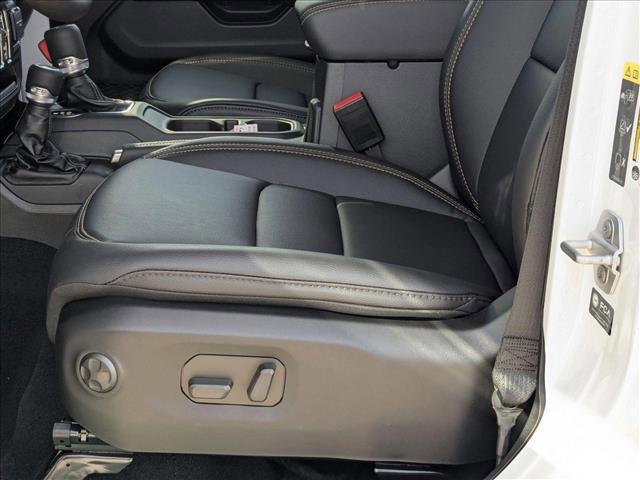 new 2025 Jeep Gladiator car, priced at $39,241