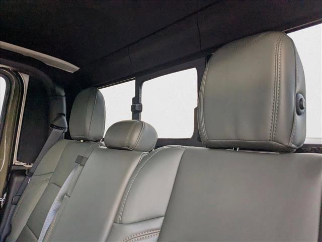 new 2025 Jeep Gladiator car, priced at $50,233