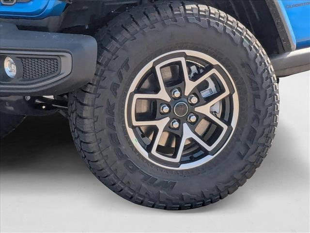 new 2025 Jeep Gladiator car, priced at $44,750