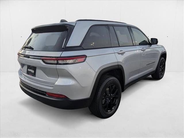 new 2025 Jeep Grand Cherokee car, priced at $37,084