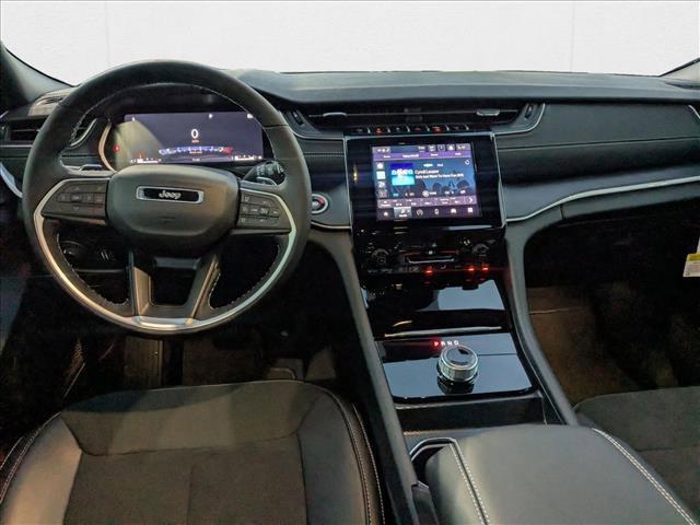 new 2025 Jeep Grand Cherokee car, priced at $37,084