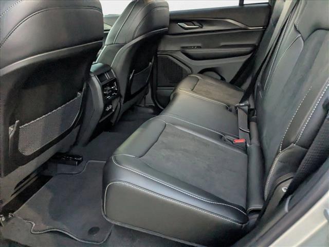 new 2025 Jeep Grand Cherokee car, priced at $37,084