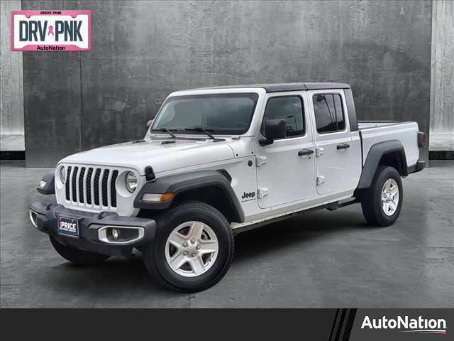 used 2023 Jeep Gladiator car, priced at $32,251