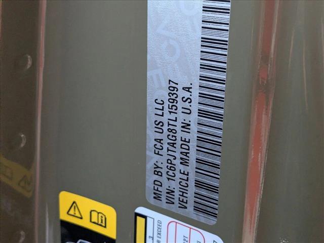 new 2026 Jeep Gladiator car, priced at $45,040