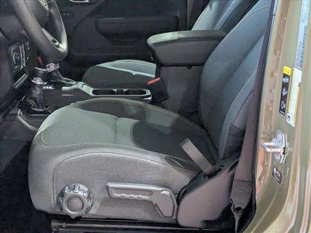 new 2026 Jeep Gladiator car, priced at $45,040