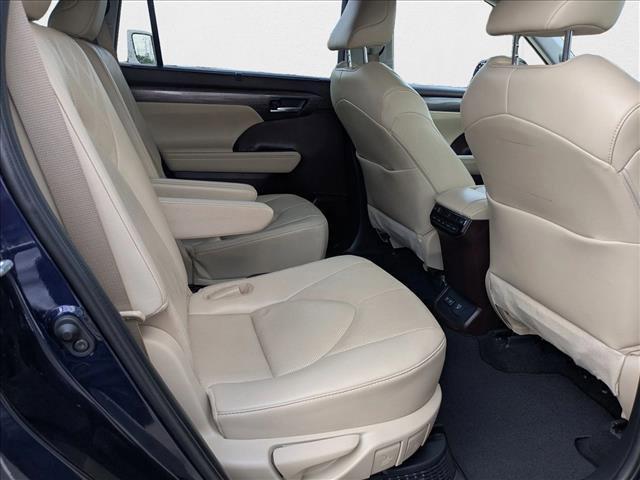 used 2021 Toyota Highlander Hybrid car, priced at $29,994