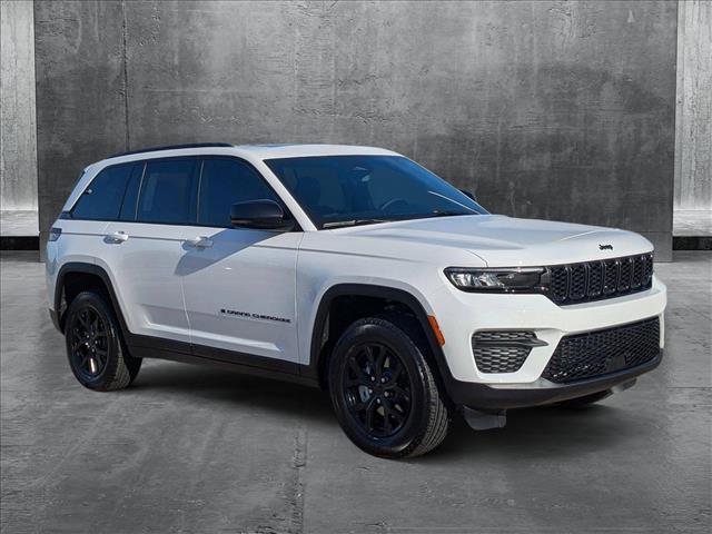 new 2025 Jeep Grand Cherokee car, priced at $39,040