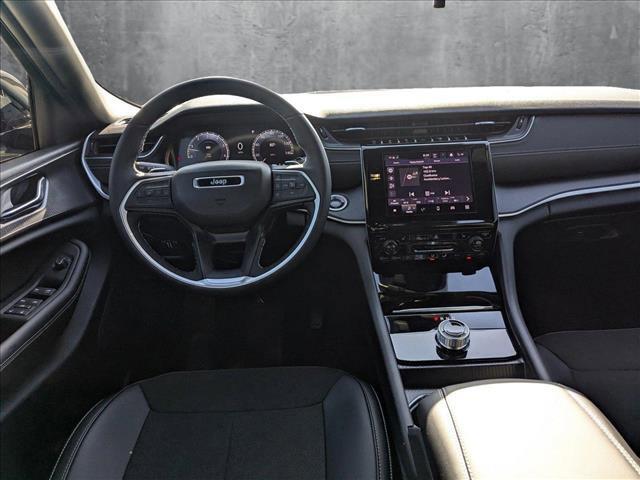 new 2025 Jeep Grand Cherokee car, priced at $39,040
