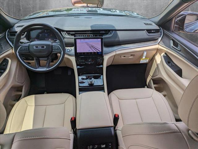 new 2025 Jeep Grand Cherokee car, priced at $39,370