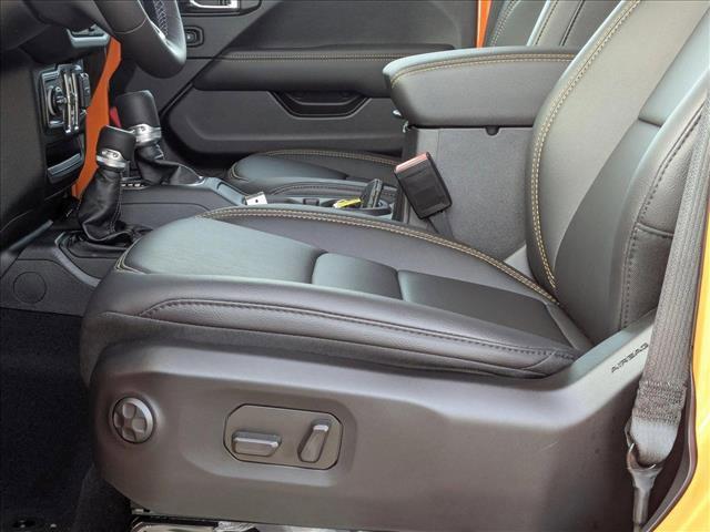 new 2025 Jeep Gladiator car, priced at $44,394