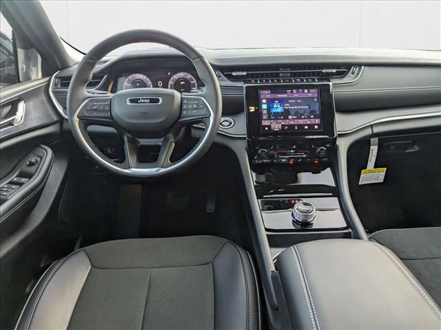 new 2025 Jeep Grand Cherokee car, priced at $35,705