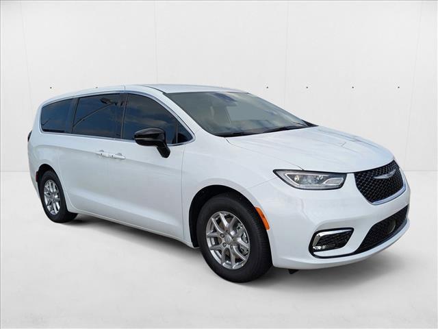 new 2026 Chrysler Pacifica car, priced at $39,952