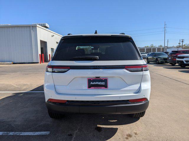 new 2025 Jeep Grand Cherokee car, priced at $39,861