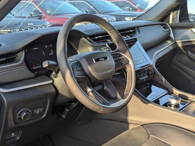new 2025 Jeep Grand Cherokee car, priced at $37,080