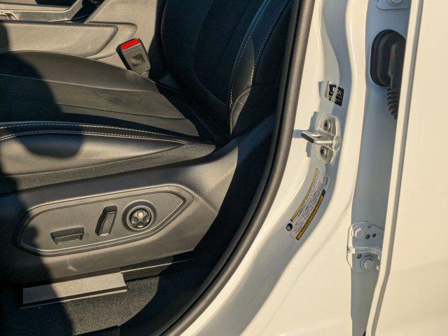 new 2025 Jeep Grand Cherokee car, priced at $37,080