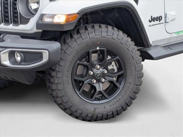 new 2025 Jeep Gladiator car, priced at $38,284